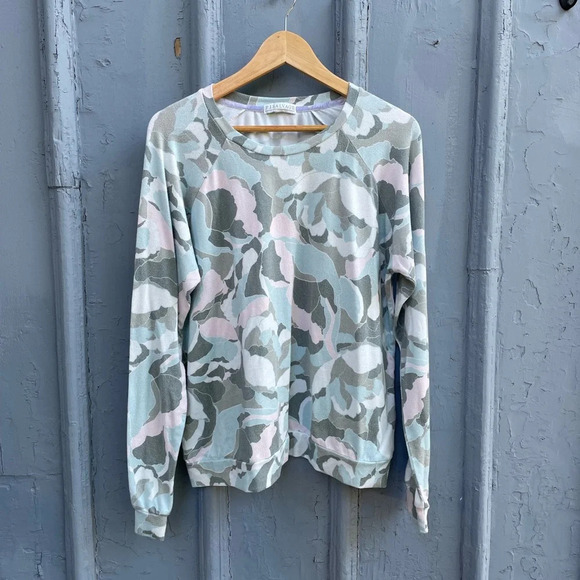 PJ Salvage  Camo Blooms Printed Lounge Top, size XL - Picture 4 of 9